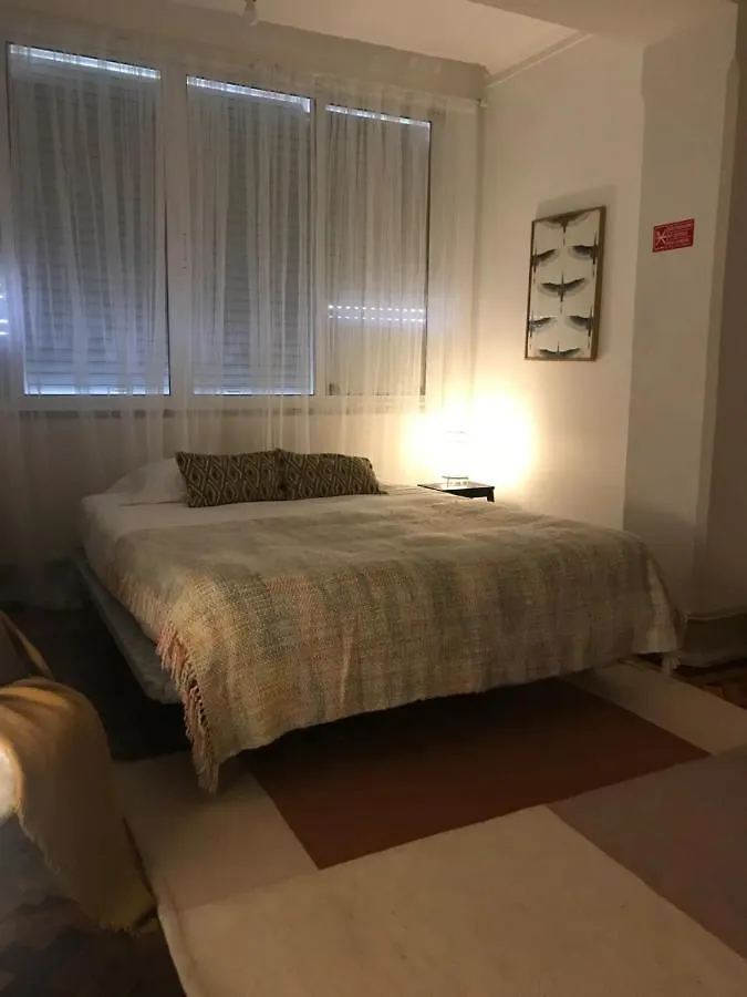 Beautiful 7 Bedroom Apartment In Лиссабон